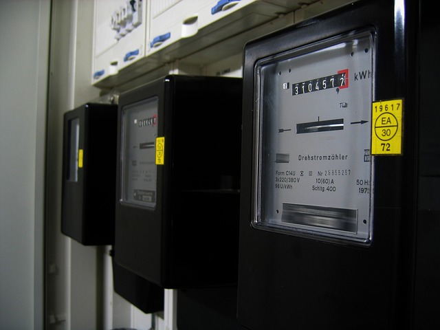 skříň s pojistkami elektroinstalace